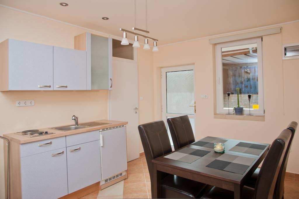 Alt Baden Apartement Dunaszekcso ห้อง รูปภาพ